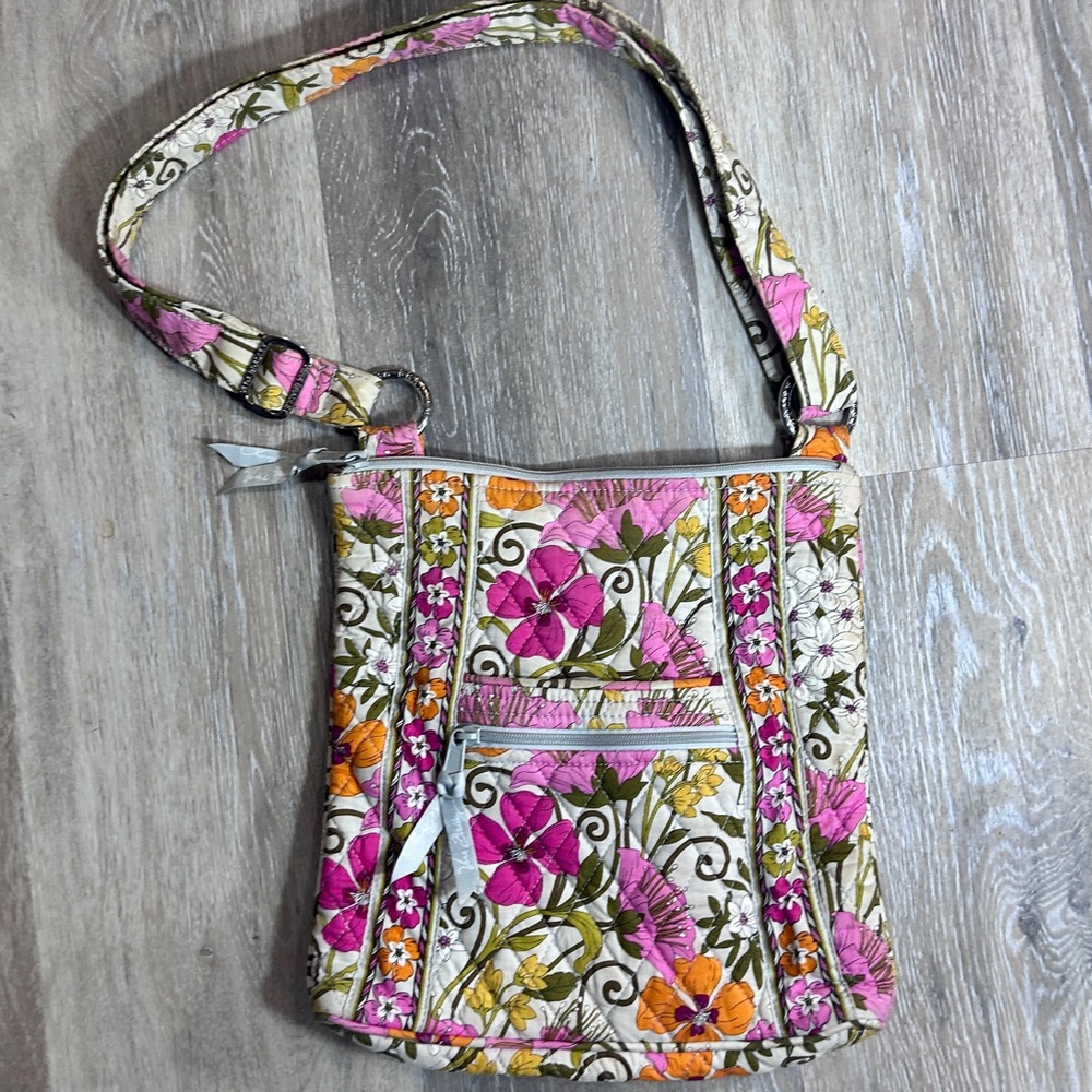 👜 Vera Bradley Floral Quilted Shoulder Bag – Vibrant Pink & Orange Blooms